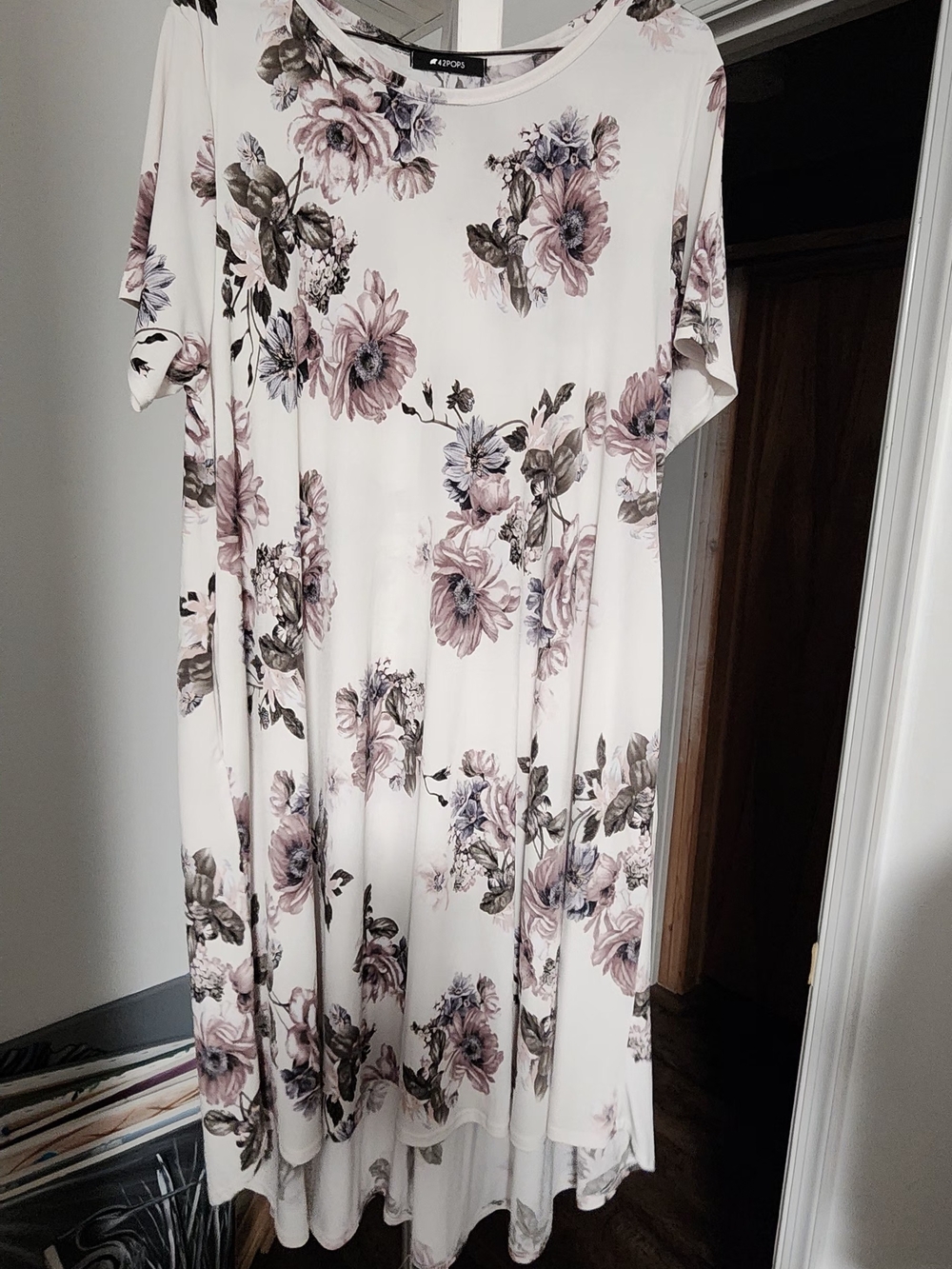 Floral High-Low Dress in Cream with Mauve Blooms
